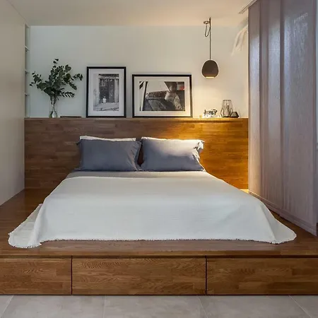 Unique Semi-Basement Stay At The Foot Of The Acropolis Athens Exterior photo