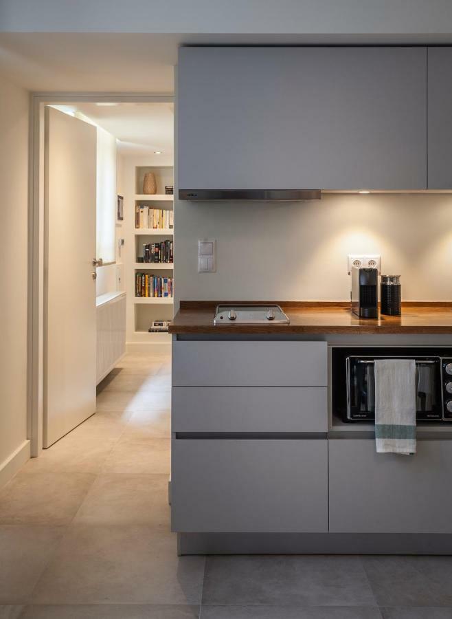 Unique Semi-basement At The Foot Of The Acropolis Appartement *